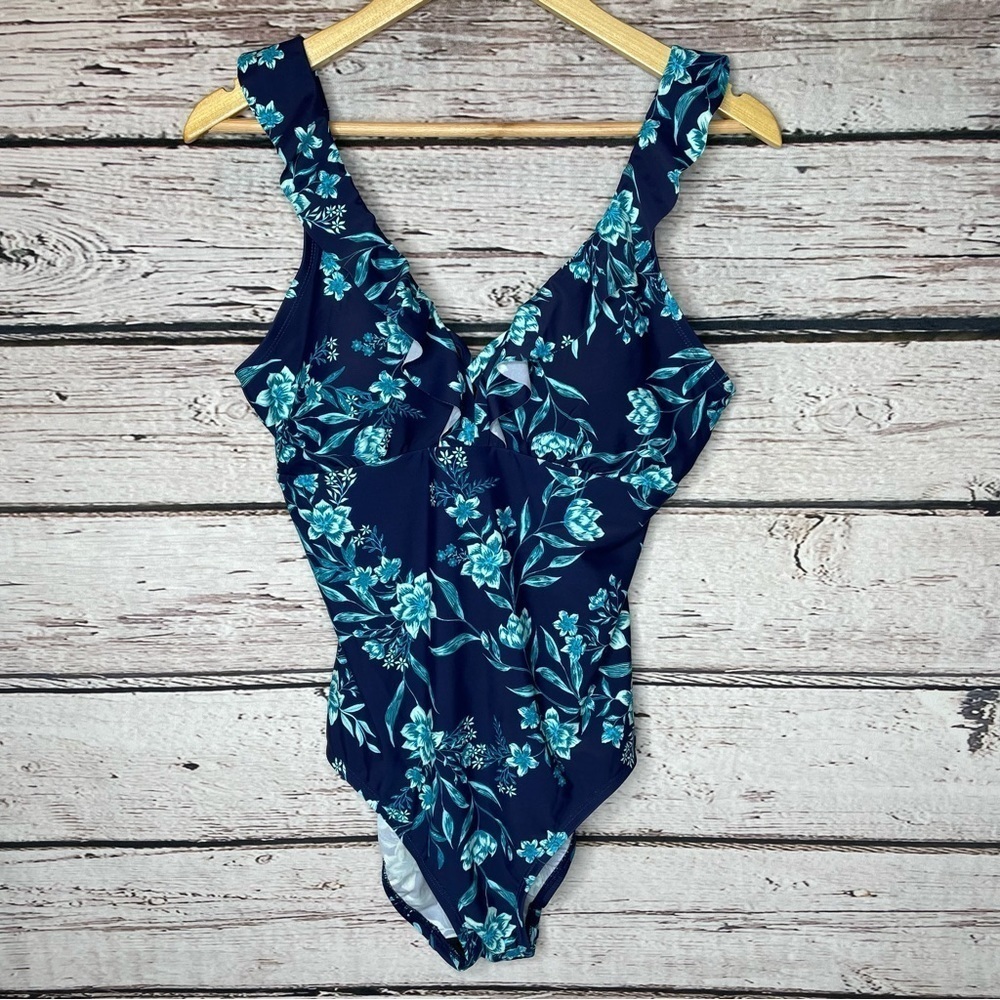 Krista Swimsuit ~‎ One Piece Blue Floral V-Neck Ruffled Straps Soft Cups Size 12